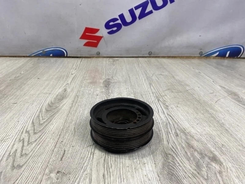 Шкив коленвала FORD FOCUS 2 2010