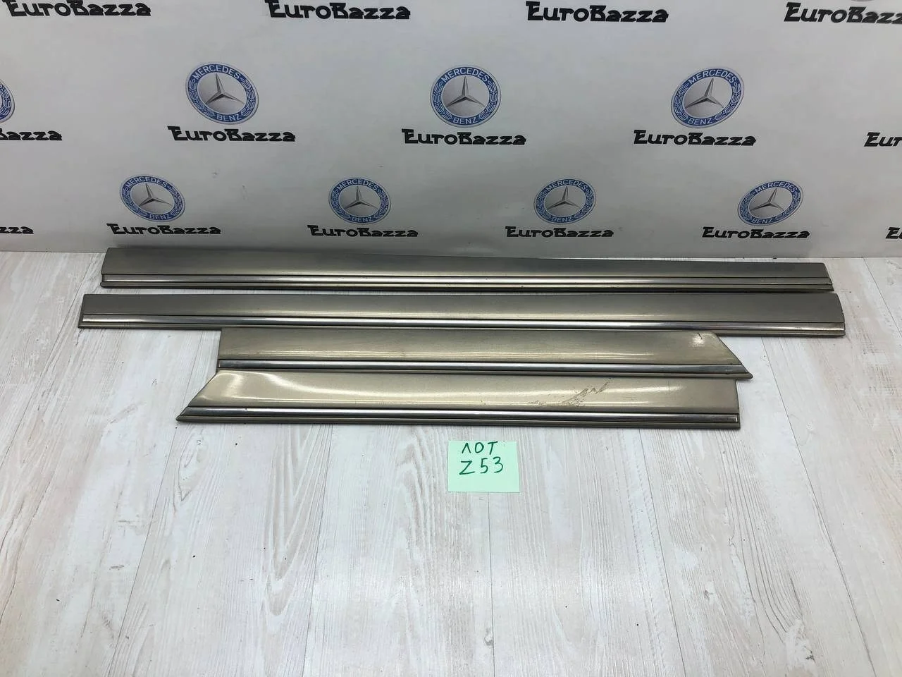 Молдинг двери Mercedes W203