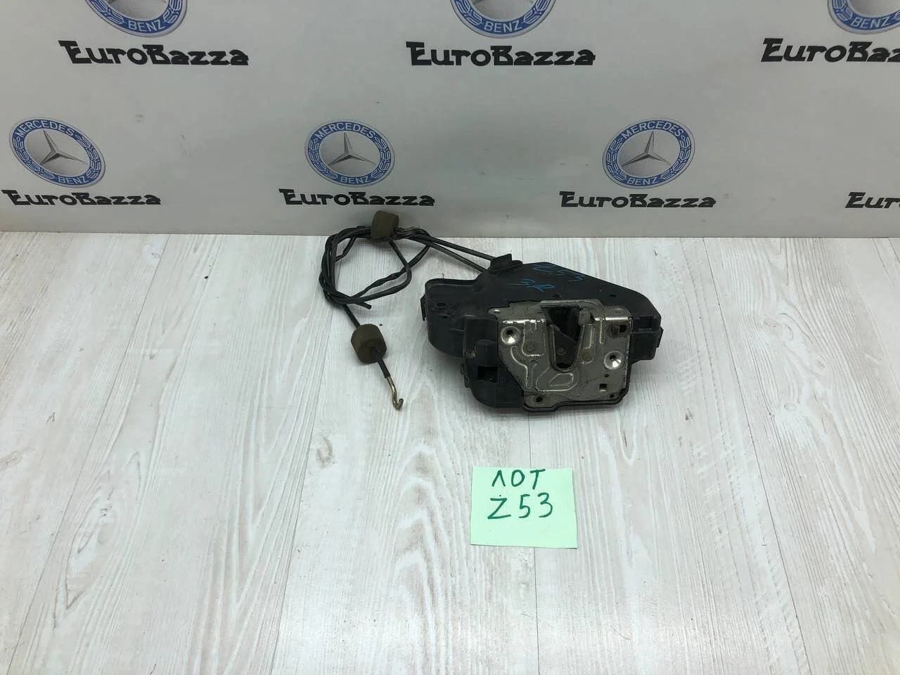 Дверной замок задний правый Mercedes W203