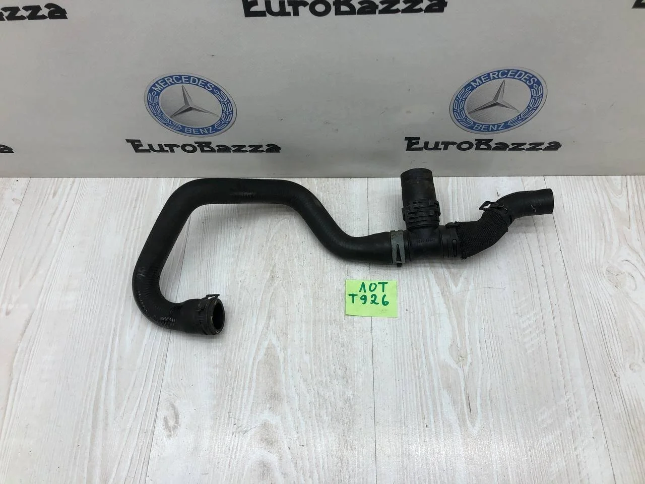 Патрубок отопительного контура Mercedes W203