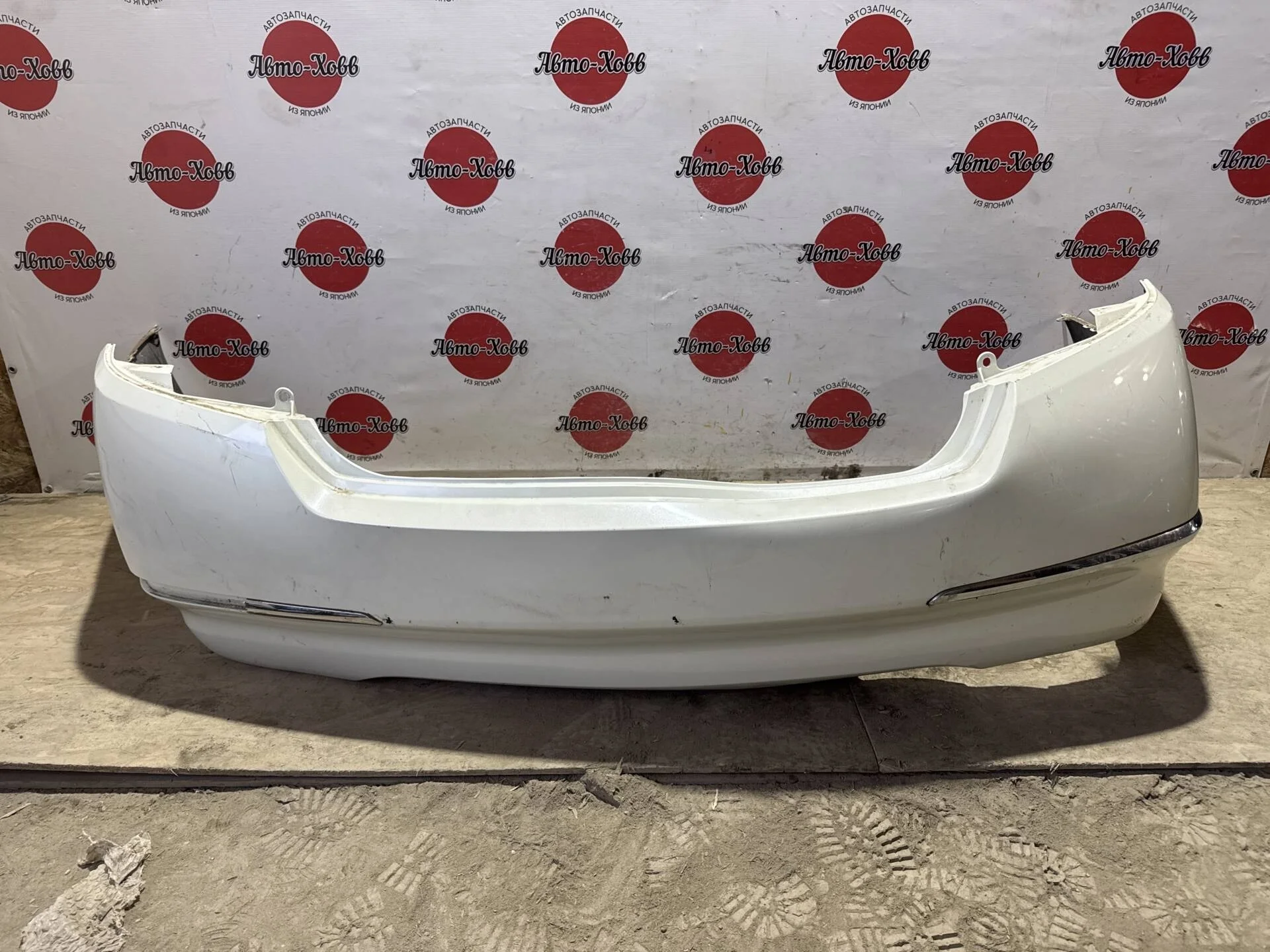 Бампер задний Nissan Teana J32