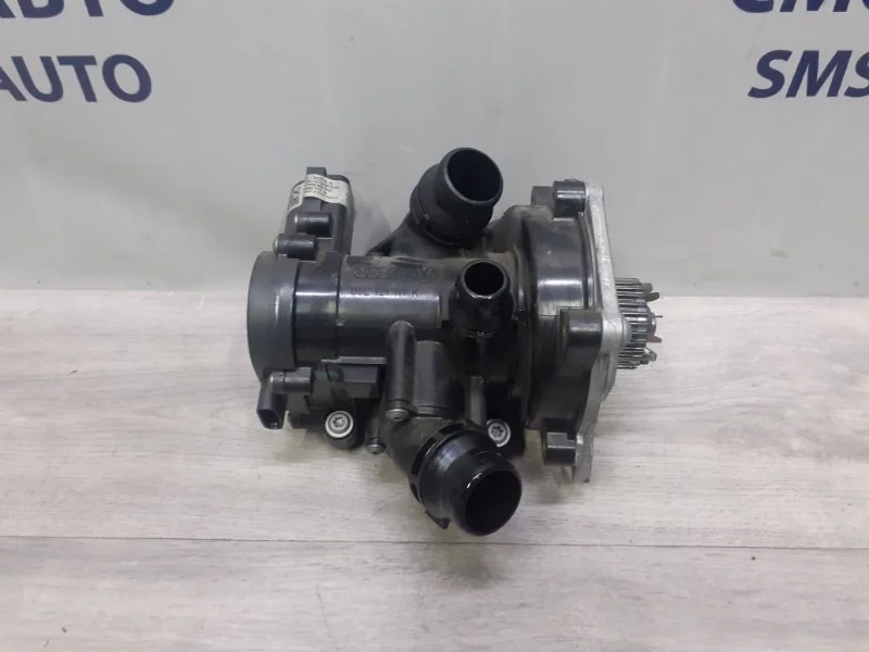 Помпа системы охлаждения Audi Q5 06L121111H 8R 2.0T CNC