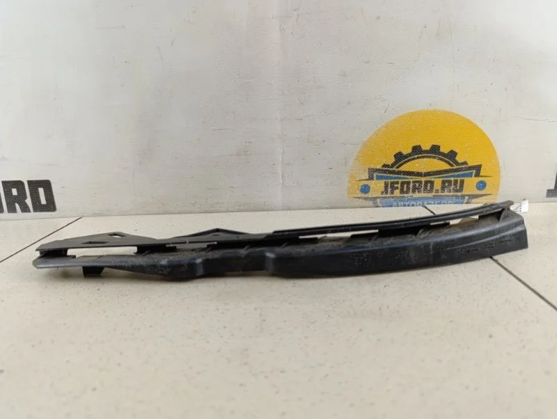 Кронштейн бампера Volvo V50 2011 MW84