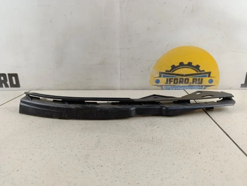 Кронштейн бампера Volvo V50 2011 MW84