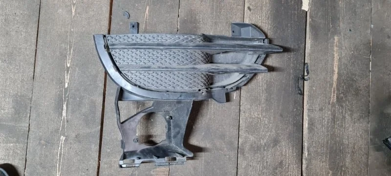 Решетка бампера Porsche Cayenne 2012 958