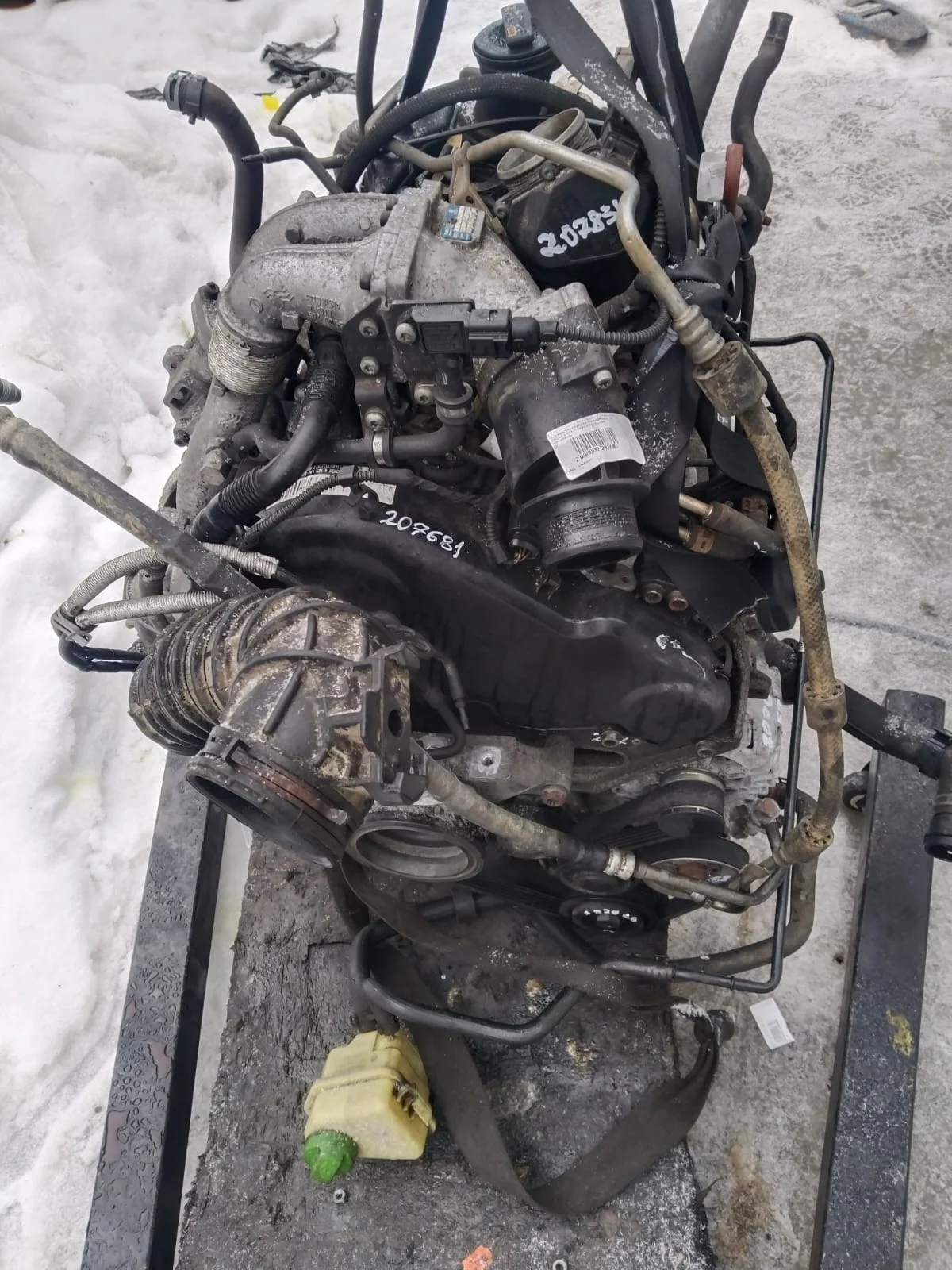 Кронштейн двигателя VOLKSWAGEN TRANSPORTER T5 CFCA 2,0 132KW/180лс 2010- правый б/у TRANSPORTER T5(2003-2015)