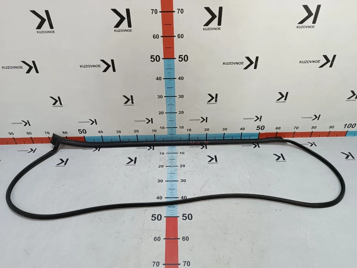 Уплотнитель двери Kia Optima K5 2016 JF