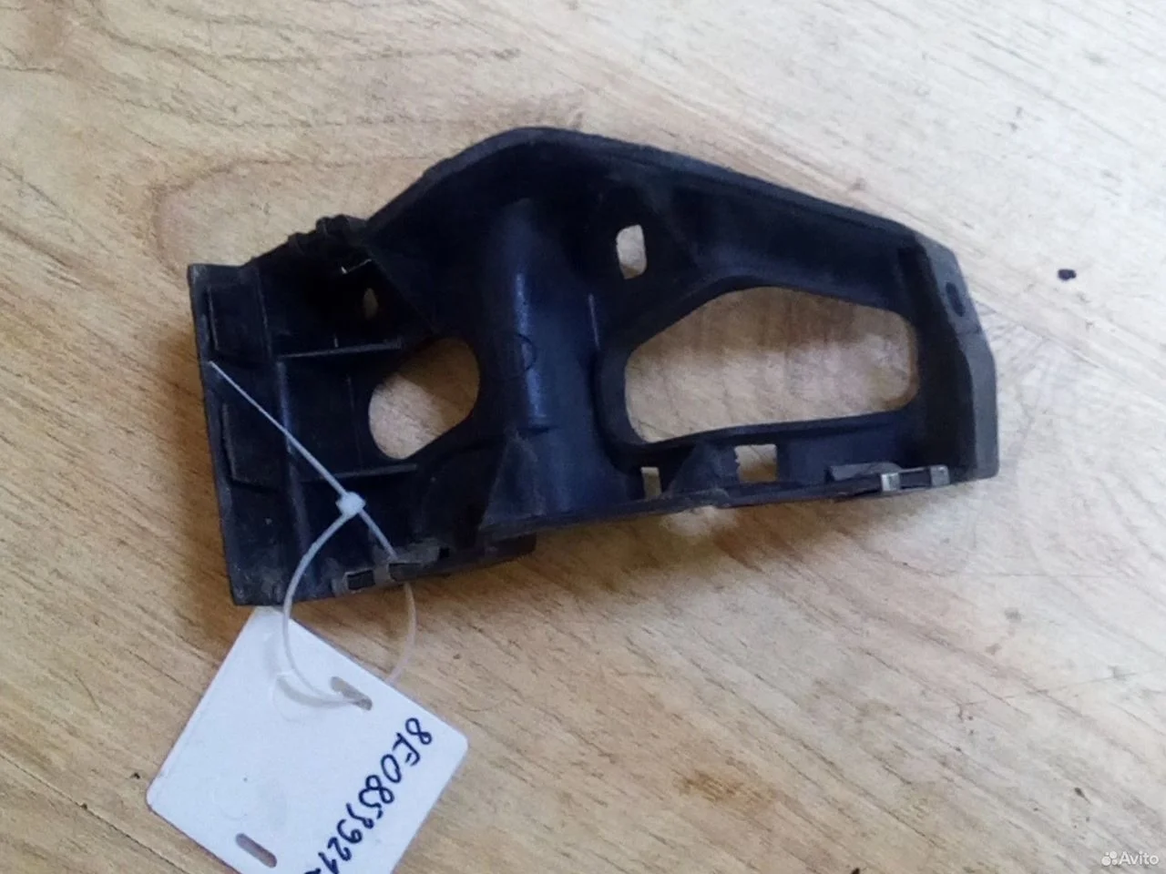 Кронштейн крепления переднего крыла audi a4