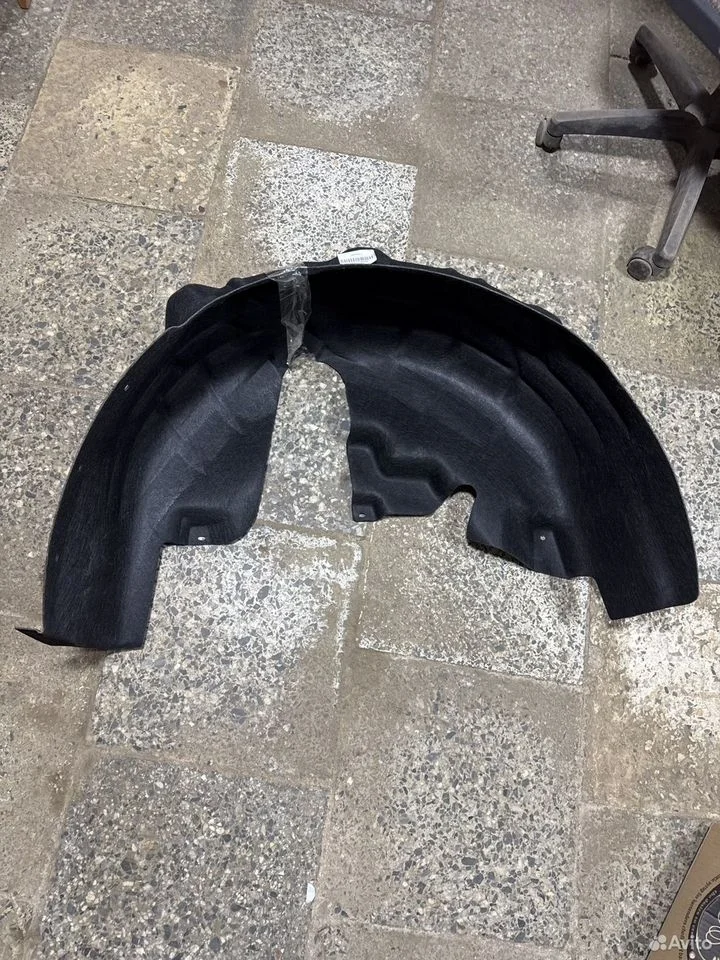 Подкрылок задний правый (ворс) vag