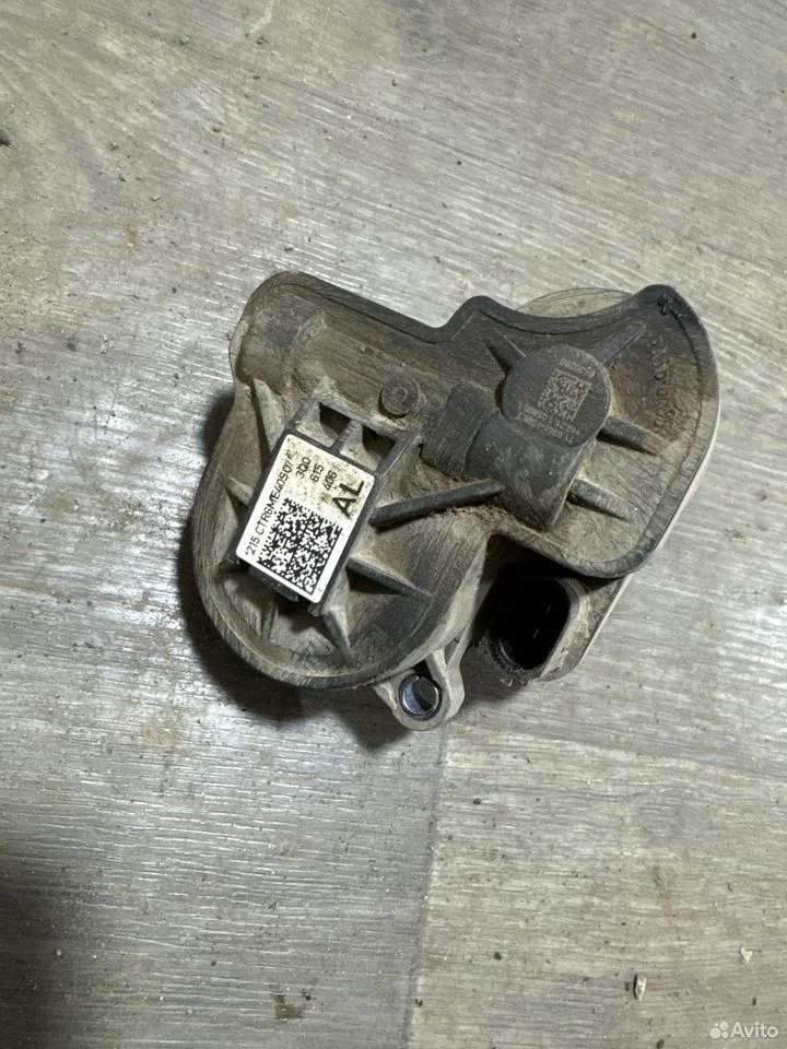 Мотор тормозного суппорта задний правый vag