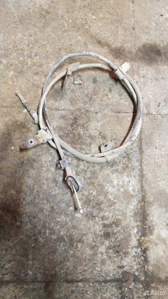 Трос ручника toyota corolla e150 r