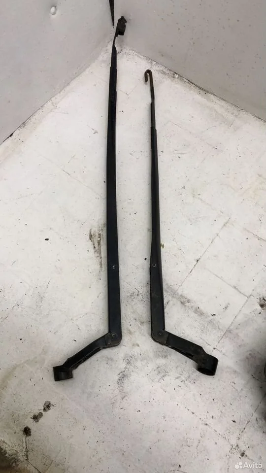 Поводок стеклоочистителя toyota corolla e150