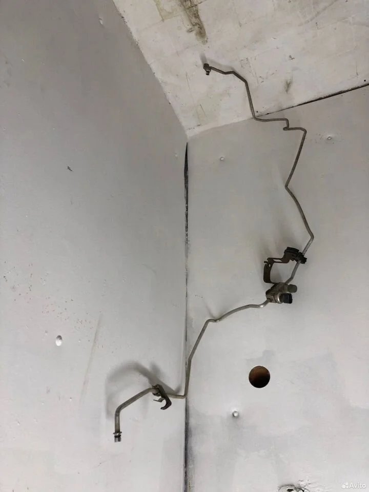 Трубка кондиционера с датчиком toyota corolla