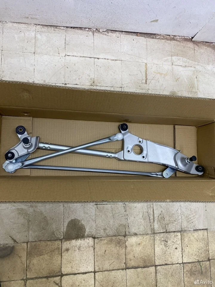 Трапеция стеклоочистителя camry 40