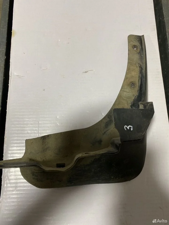 Брызговик передний правый nissan murano z51