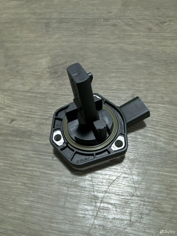 Датчик уровня масла vag