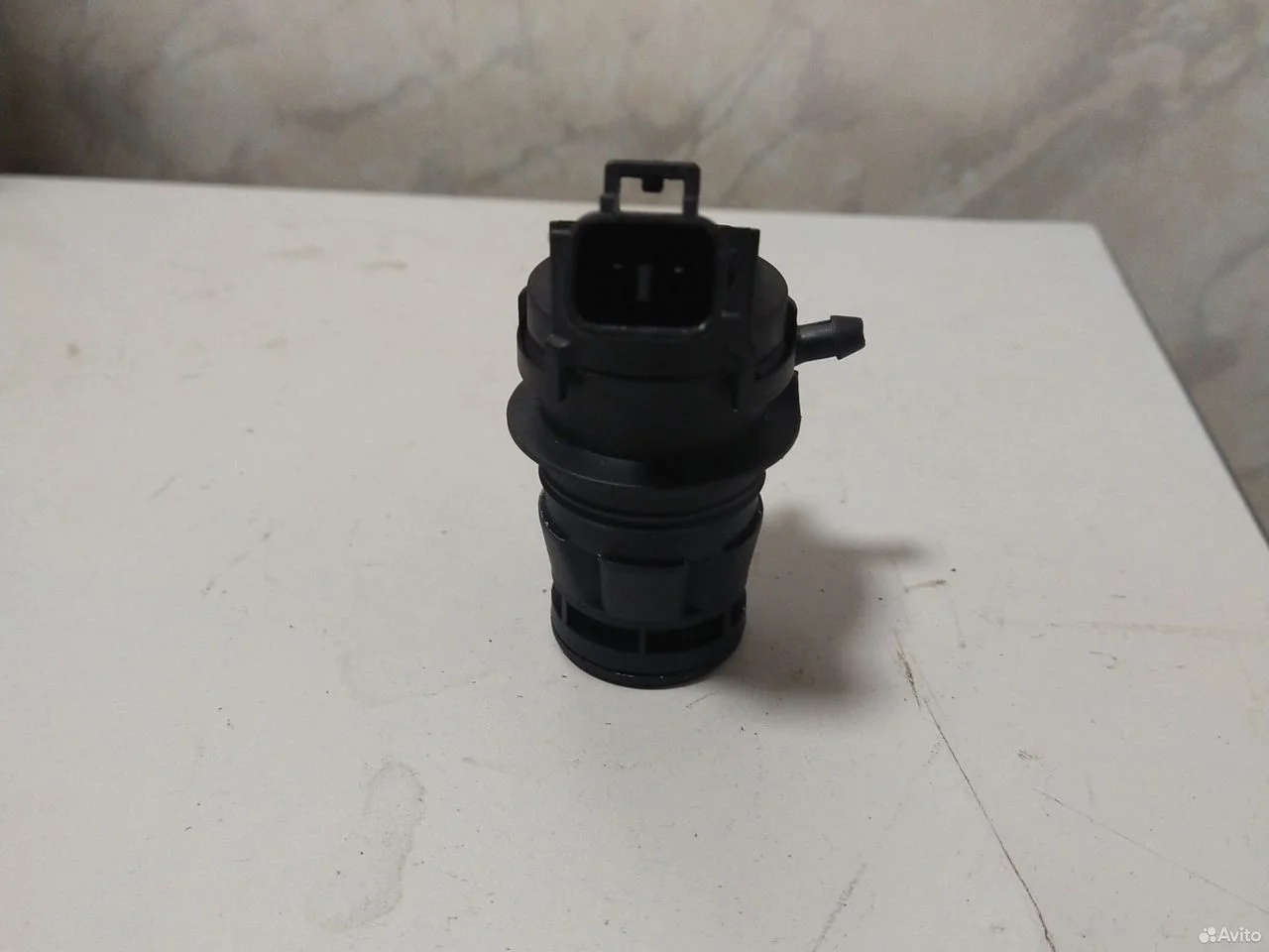 Моторчик стеклоомывателя лобового стекла toyota