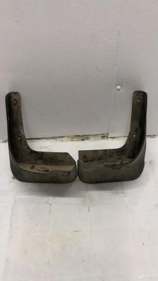 Брызговик задний toyota corolla e150