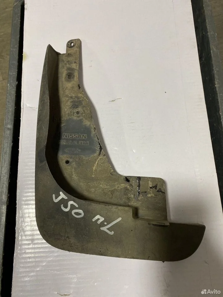 Брызговик передний левый infiniti qx50 ex