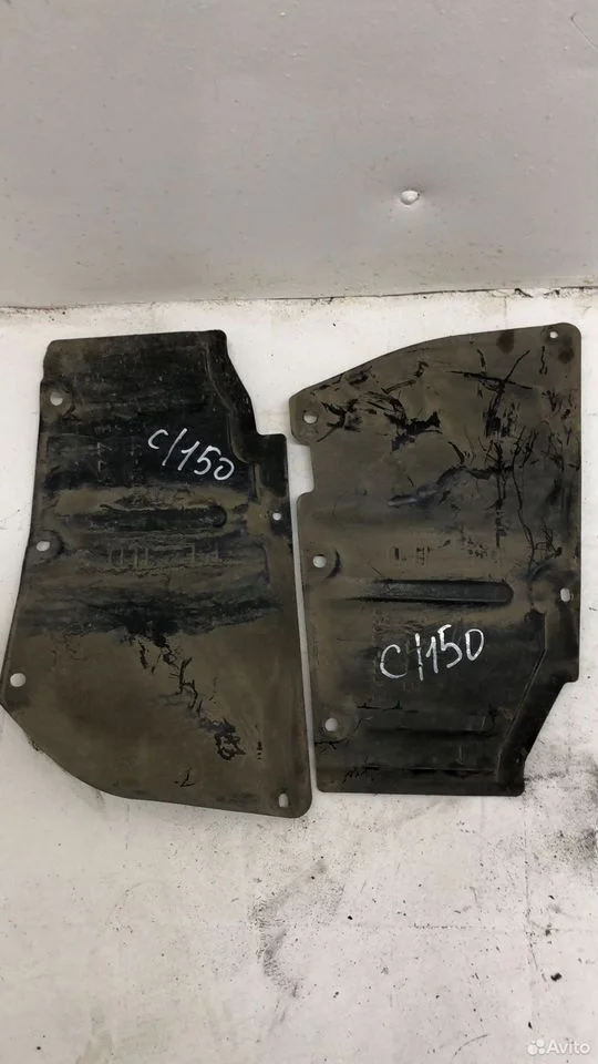 Пыльник моторного отсека toyota corolla e150