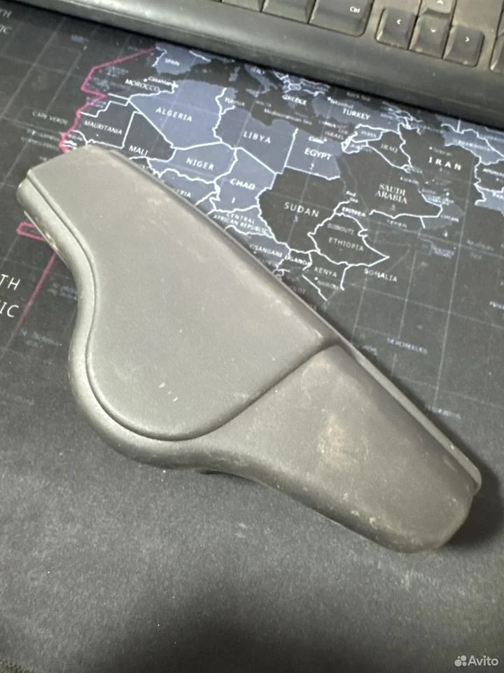 Кожух (воздуховод) передней панели vag