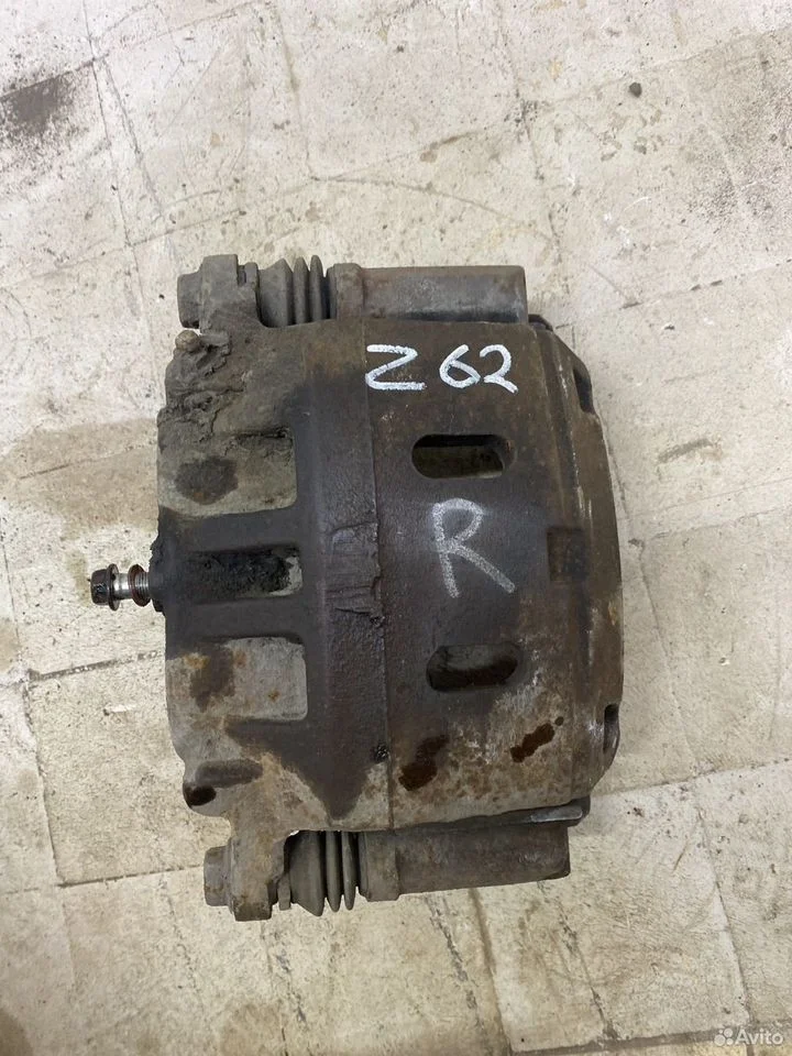 Суппорт передний правый infiniti qx56/ qx80