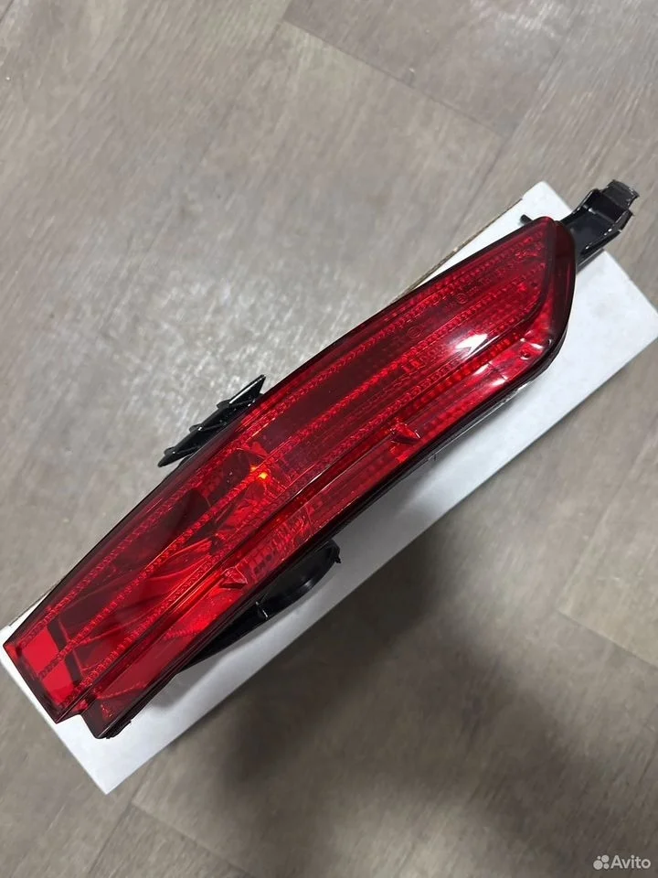 Катафот заднего бампера правый vag