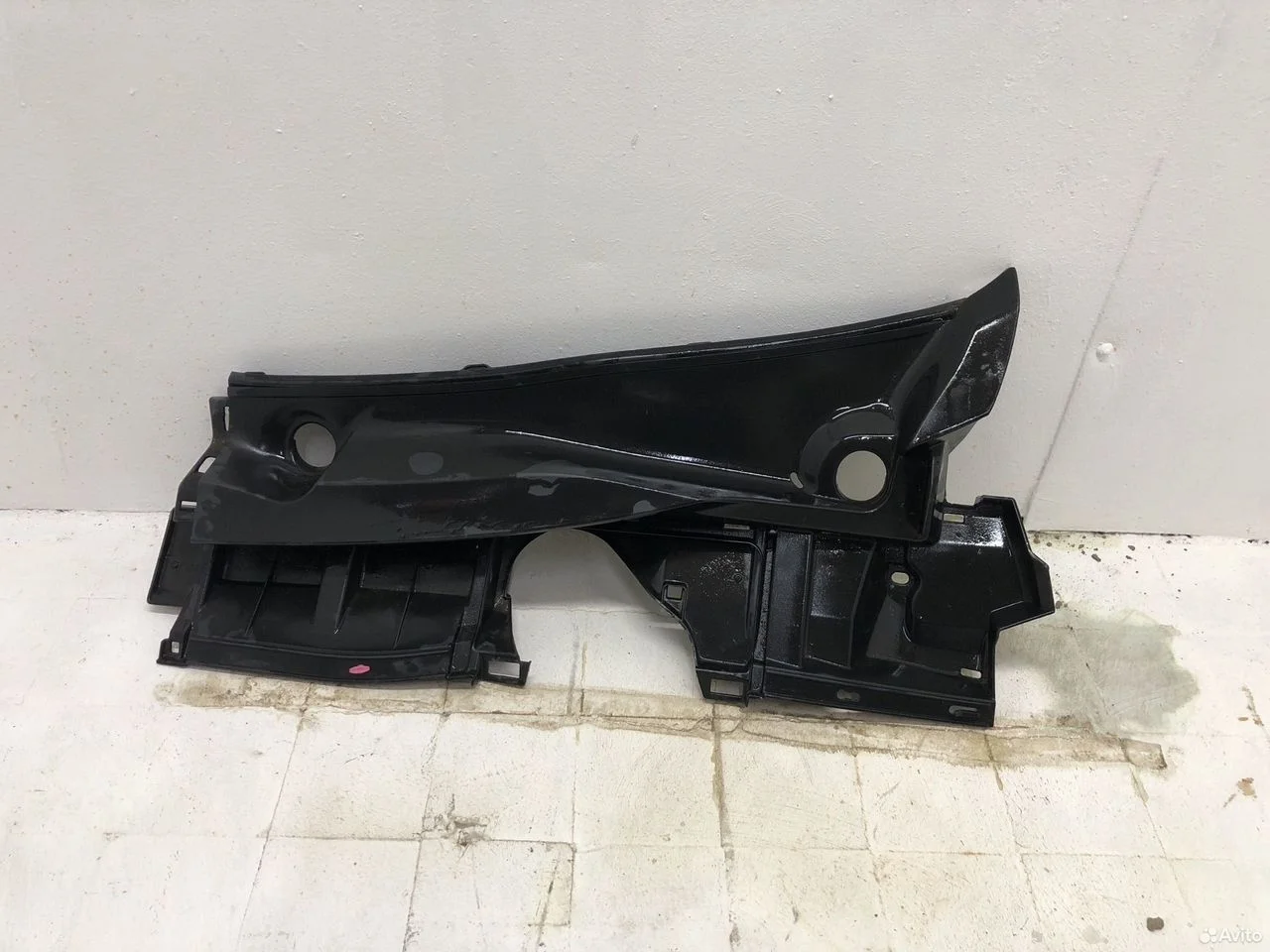 Жабо левое toyota corolla e150