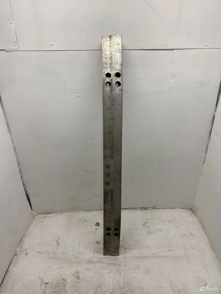 Усилитель бампера передний infiniti m35/45 y50