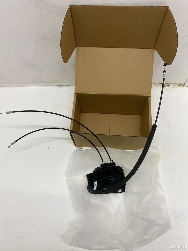 Замок двери задней левой nissan tiida c11