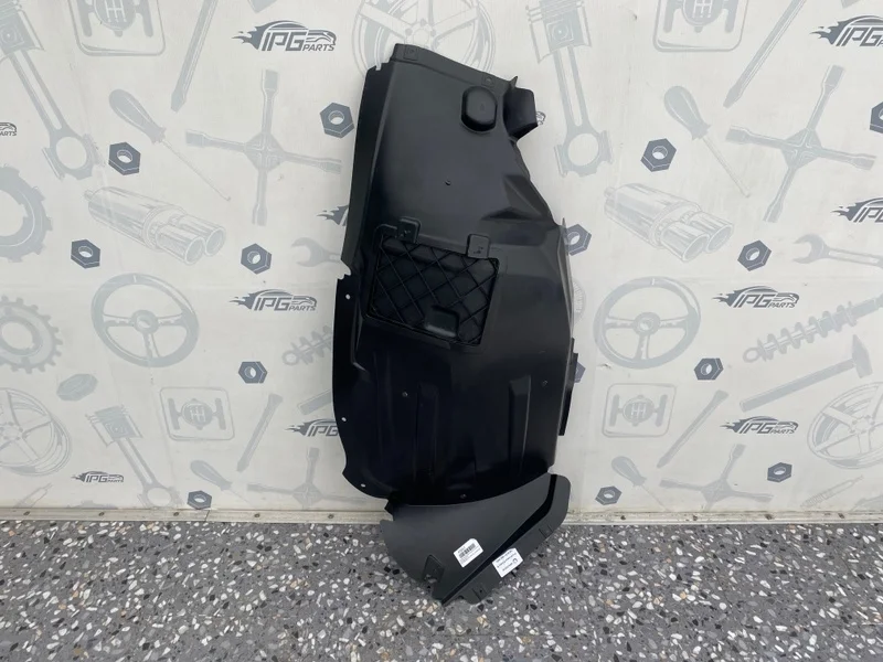 Подкрылок передний правый передняя часть Mercedes-benz W251