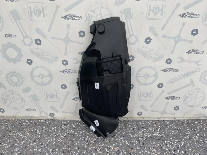 Подкрылок передний левый передняя часть Mercedes-benz W251