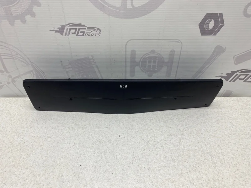 Площадка номерного знака Mercedes-benz W251