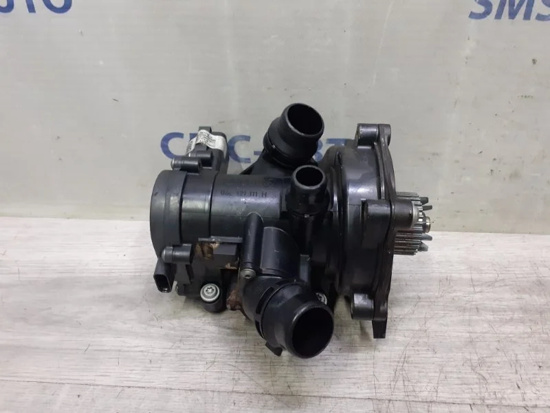 Помпа системы охлаждения Audi Q5 06L121111H 8R 2.0T CNC