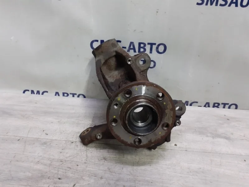 Кулак поворотный Volvo S80 31201286 С80 3.2, передний правый