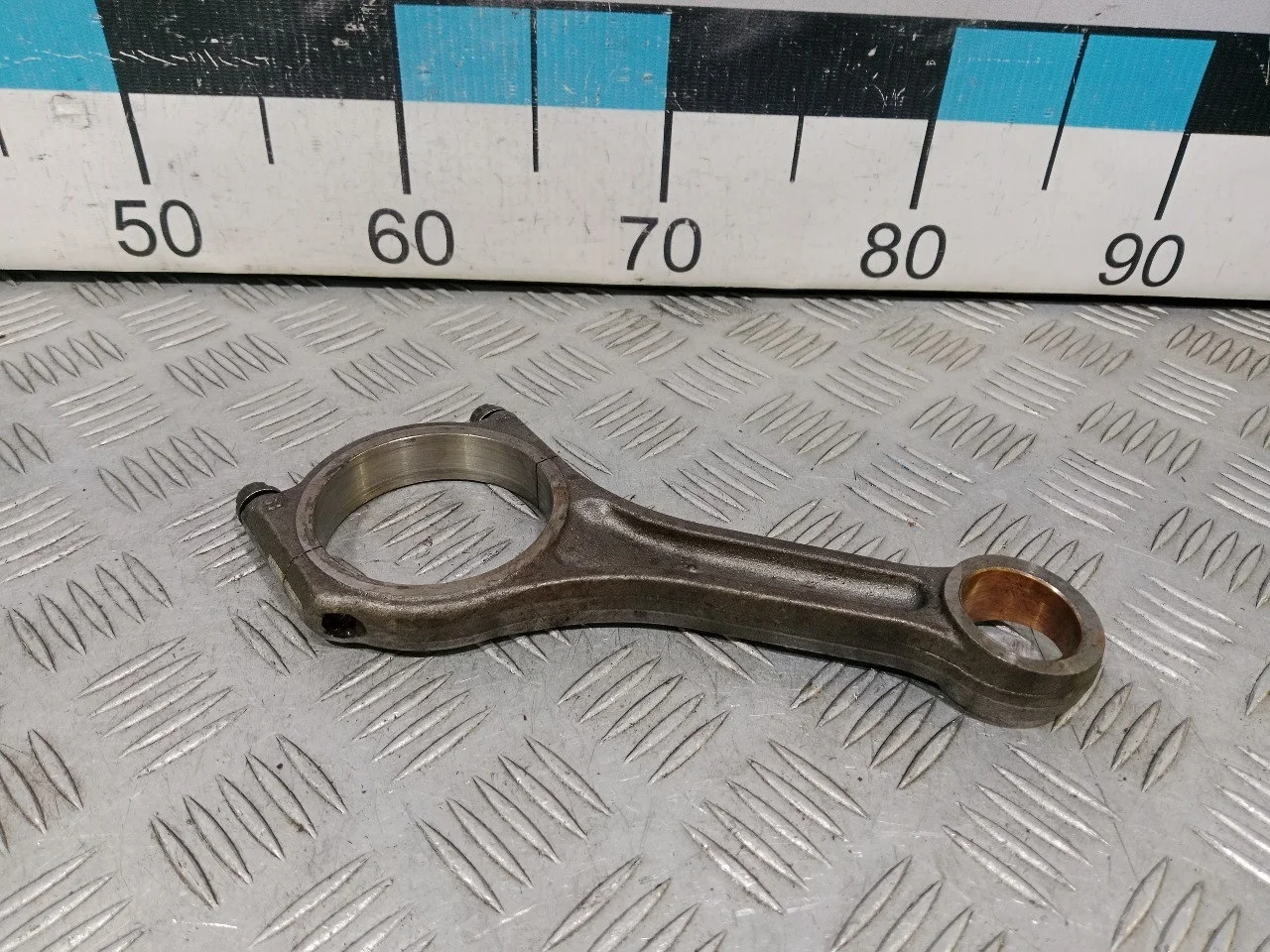 [ЧАСТЬ Б/У] Низ двигателя 3.0 TDI Land Rover 306DT - Только шатун [Код: 00542134 ]