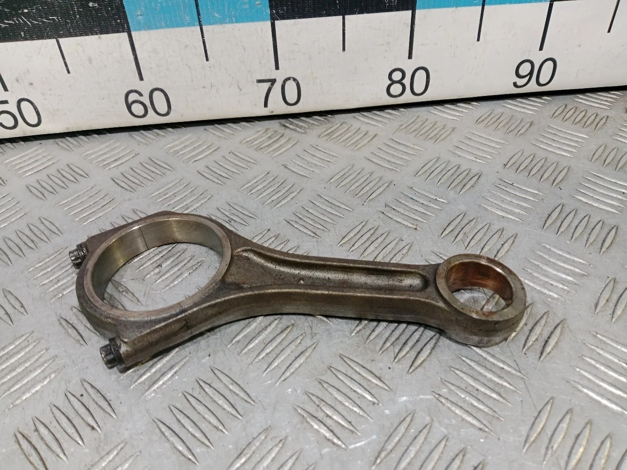 [ЧАСТЬ Б/У] Низ двигателя 3.0 TDI Land Rover 306DT - Только шатун [Код: 00542135 ]