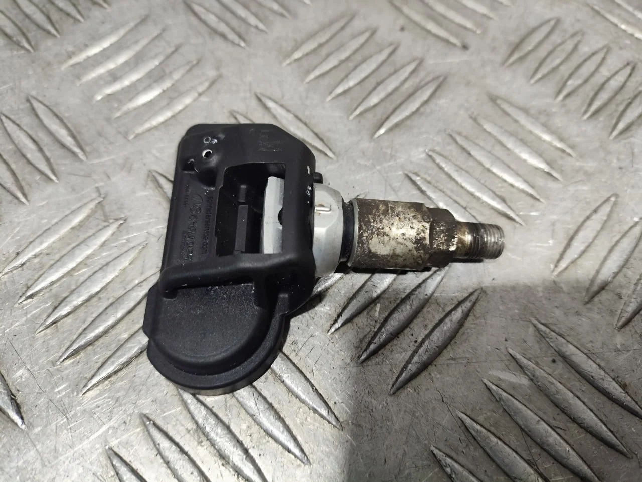 [Б/У] Датчик давления в шине TPMS Mercedes [Код: 00543847 ]