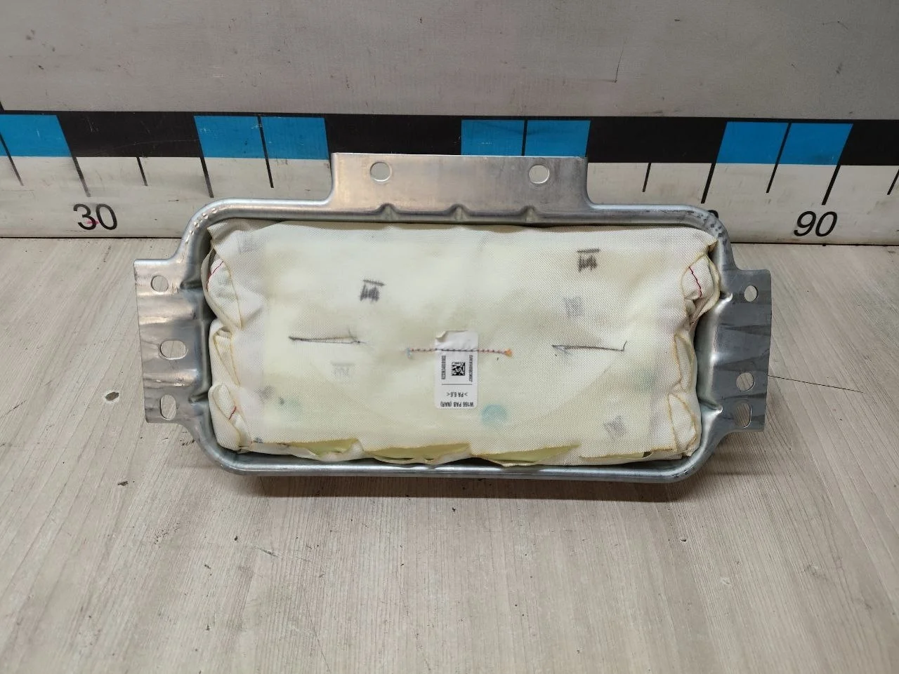 [Б/У] Подушка безопасности пассажирская (в торпедо) Mercedes [Код: 00565342 ]