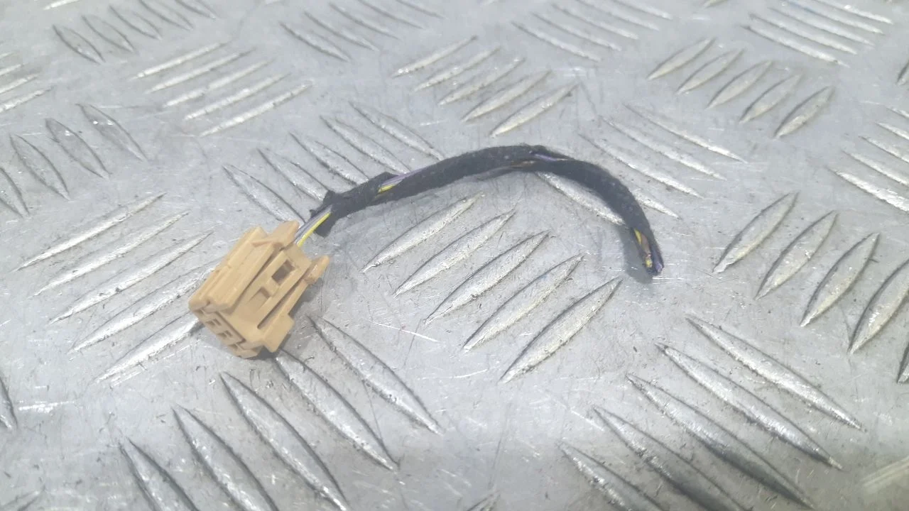 [Б/У] Разъем 4-PIN VAG [Код: 00544198 ]