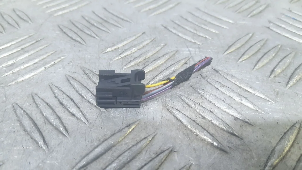 [Б/У] Разьем 4-pin VAG [Код: 00544286 ]