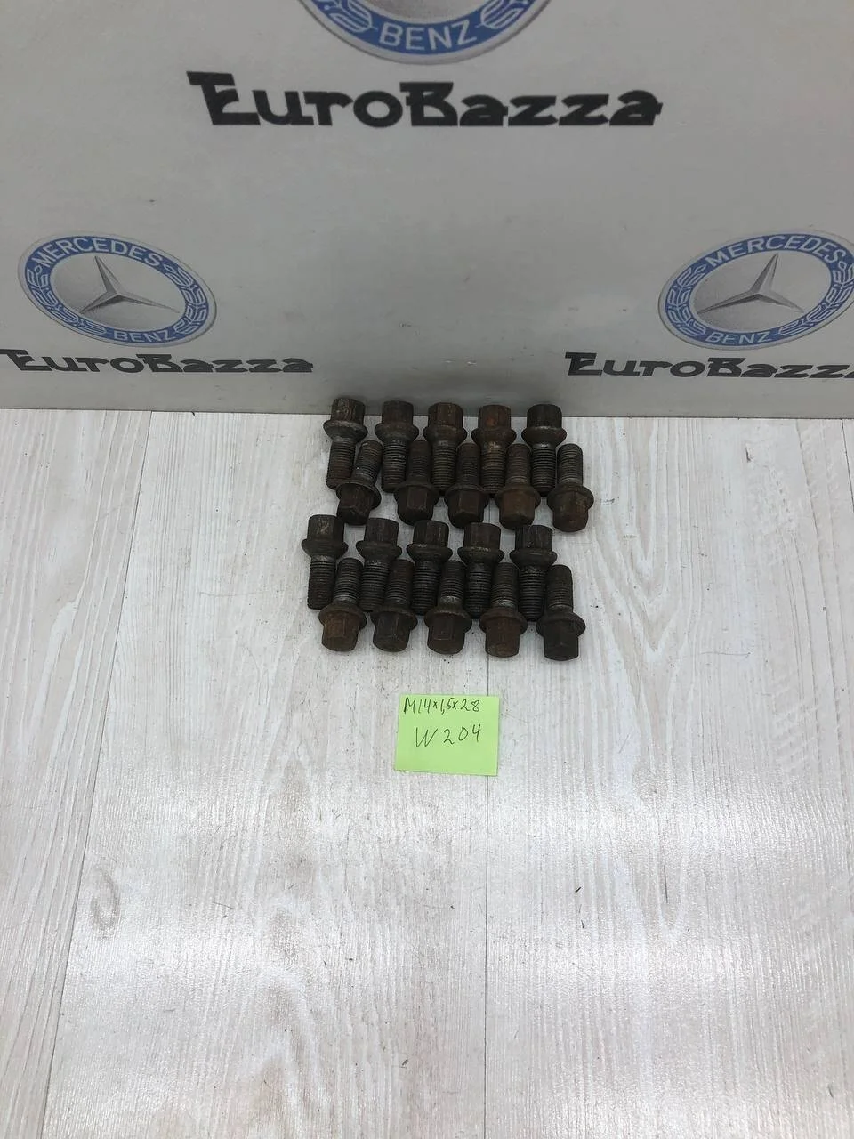 Колесные болты Mercedes W204