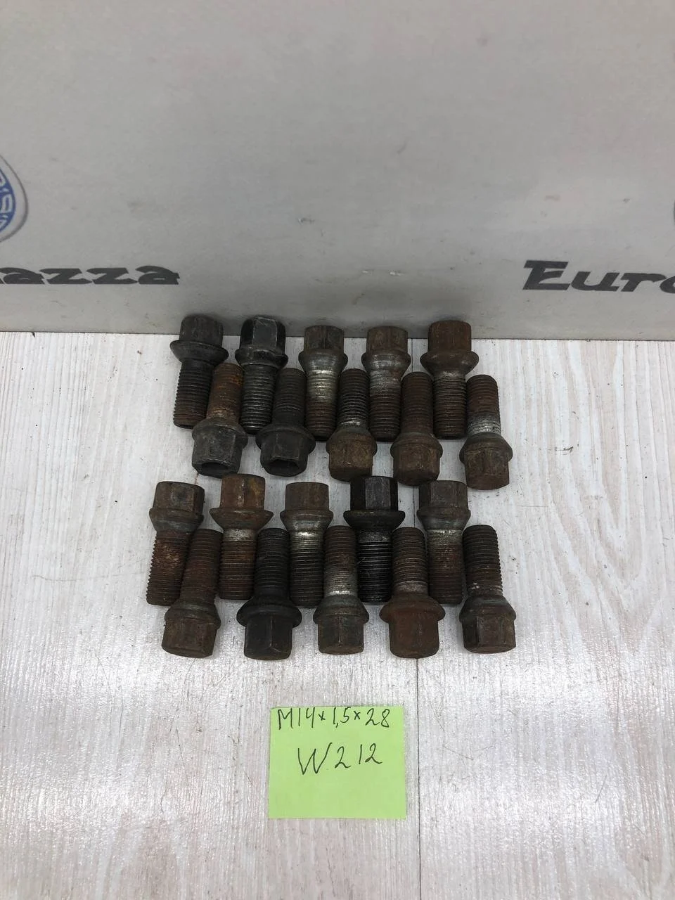 Болты колесные Mercedes W218