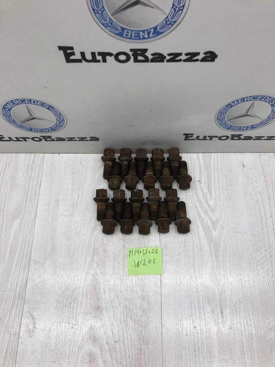 Колесные болты Mercedes W205