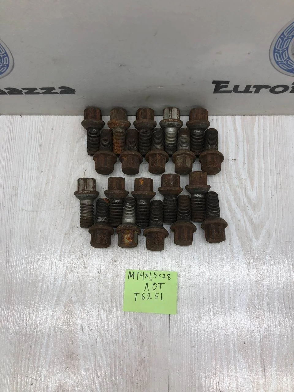 Болты колесные Mercedes W211