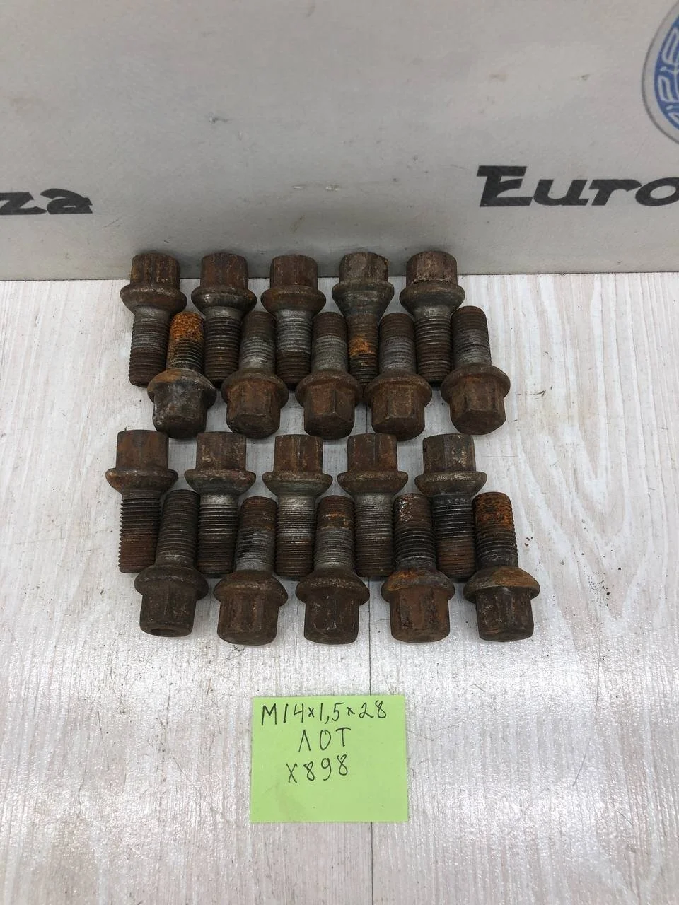 Болты Mercedes W211