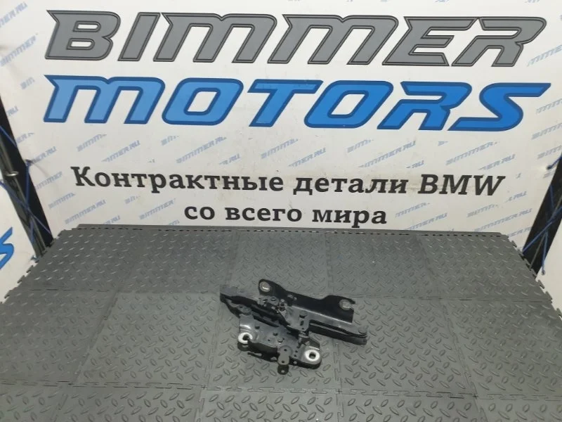 Петля капота BMW М235i F22