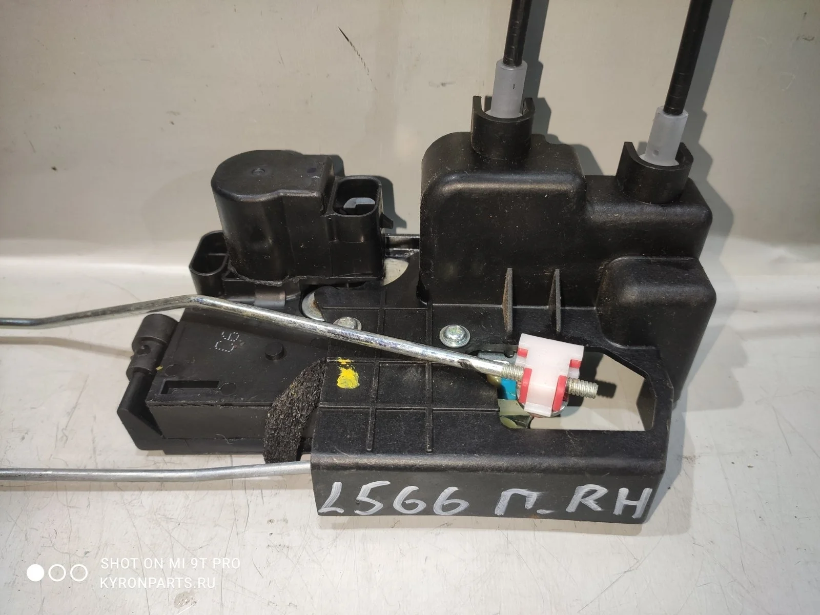 Замок двери SsangYong Actyon 2012 C200