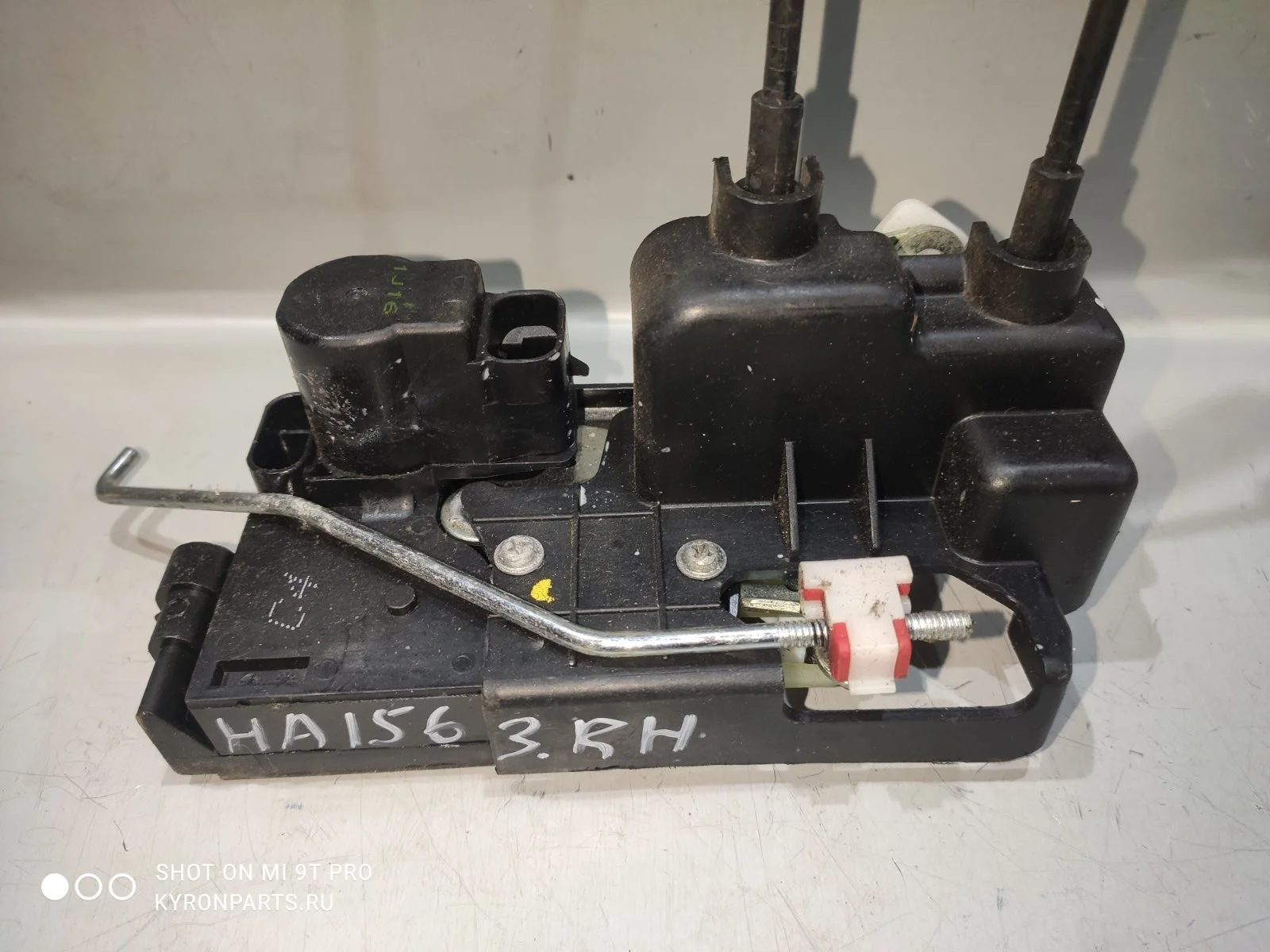 Замок двери SsangYong Actyon 2012 C200