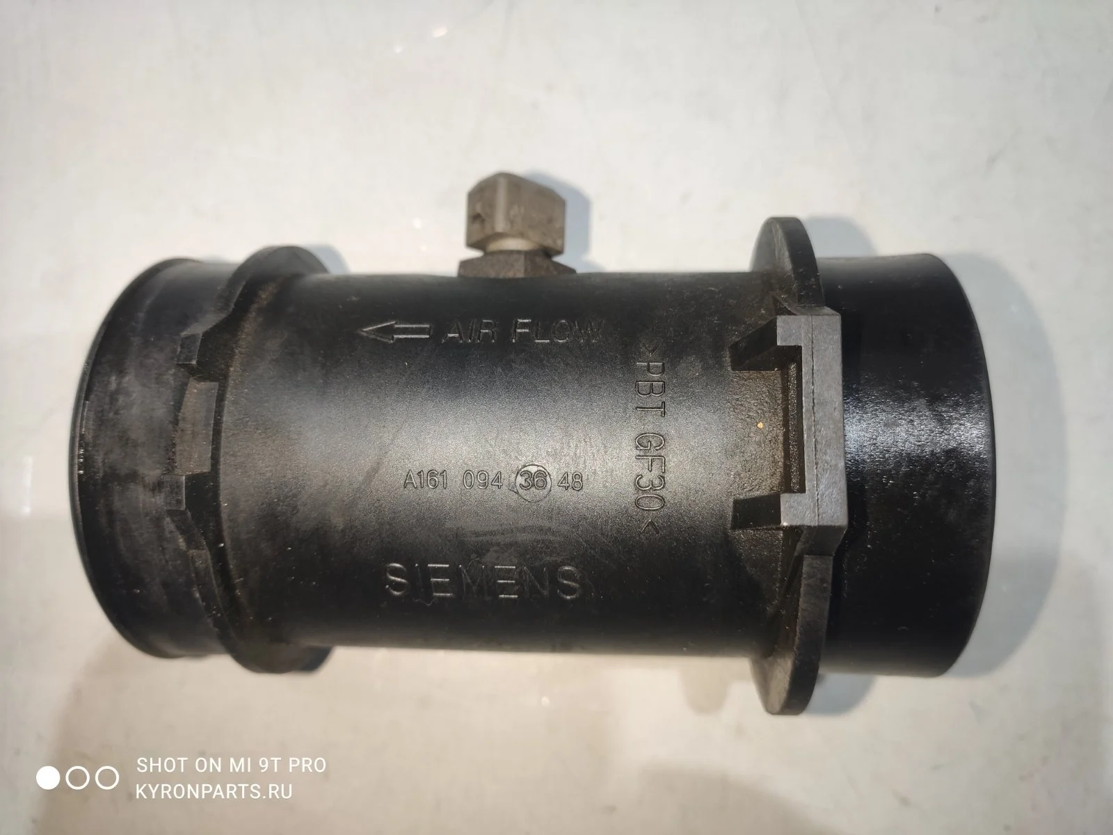 Датчик массового расхода воздуха (расходомер) SsangYong Kyron 2009 D130